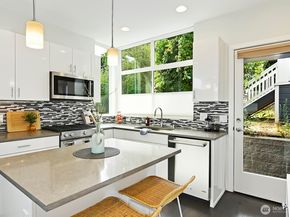 1159 NE 55th Street, Seattle WA 98105