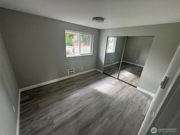 14616 Ash Way, Lynnwood WA 98087