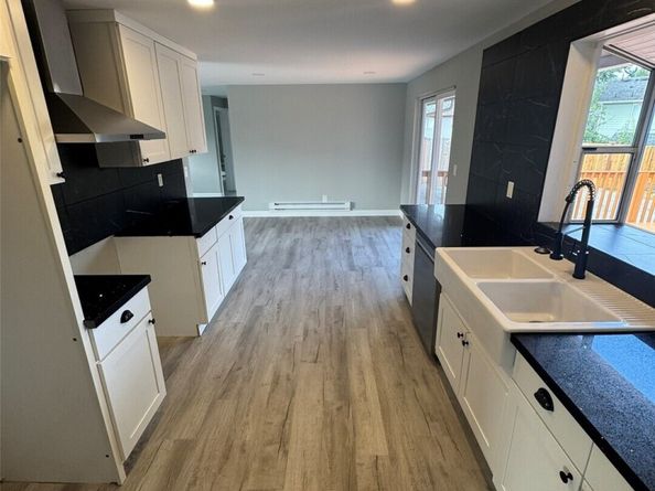 14616 Ash Way, Lynnwood WA 98087