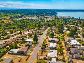20816 7th Avenue S, Des Moines WA 98198