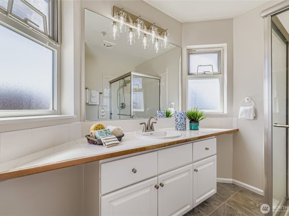 1526 NW 58th Street 202, Seattle WA 98107