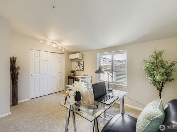 1526 NW 58th Street 202, Seattle WA 98107