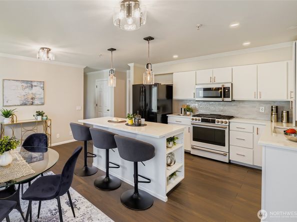 1526 NW 58th Street 202, Seattle WA 98107