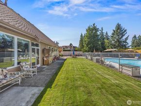 24837 13th Avenue S, Des Moines WA 98198