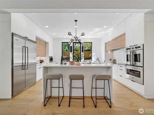 17720 SE 63rd Place, Bellevue WA 98006