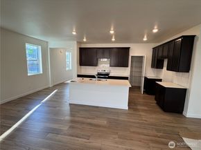 1972 NW Meadowview Drive 4, Poulsbo WA 98370