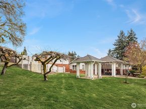 405 240th Street SW, Bothell WA 98021