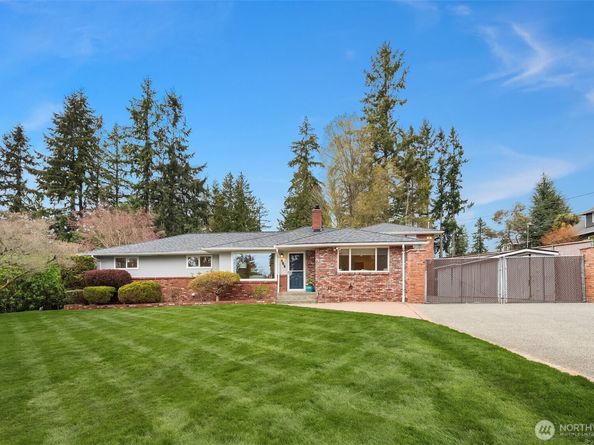 405 240th Street SW, Bothell WA 98021