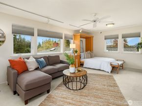 405 240th Street SW, Bothell WA 98021