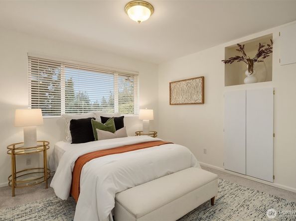 405 240th Street SW, Bothell WA 98021