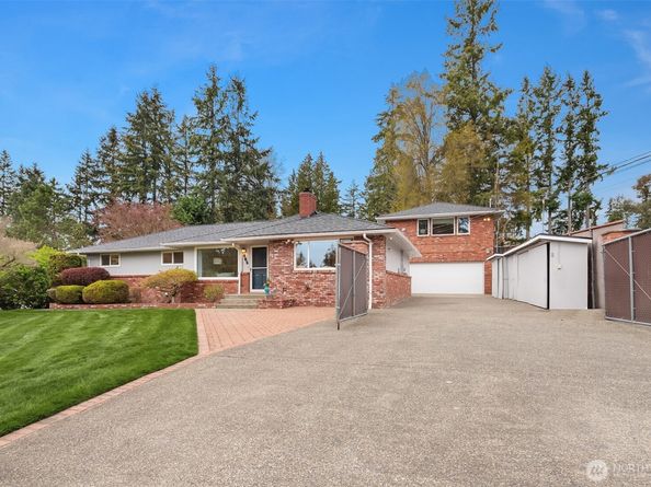 405 240th Street SW, Bothell WA 98021