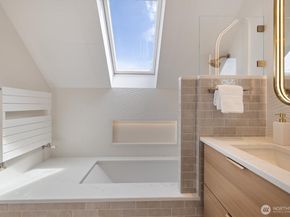 2720 W Galer Street, Seattle WA 98199