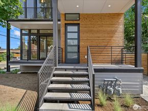128 24th Avenue, Seattle WA 98122