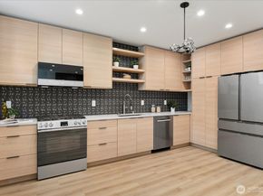 128 24th Avenue, Seattle WA 98122