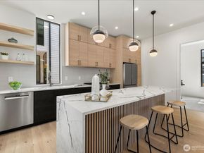 128 24th Avenue, Seattle WA 98122