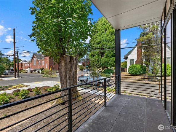 128 24th Avenue, Seattle WA 98122