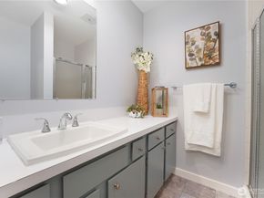 13229 Linden Avenue N 402B, Seattle WA 98133