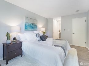 13229 Linden Avenue N 402B, Seattle WA 98133