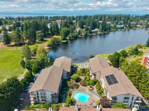 13229 Linden Avenue N 402B, Seattle WA 98133