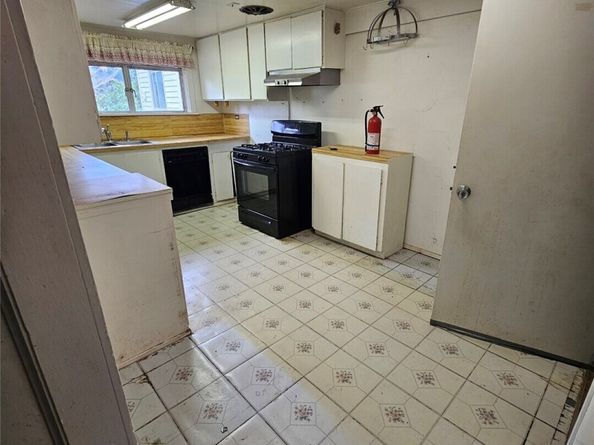 3642 172nd Avenue NE, Redmond WA 98052