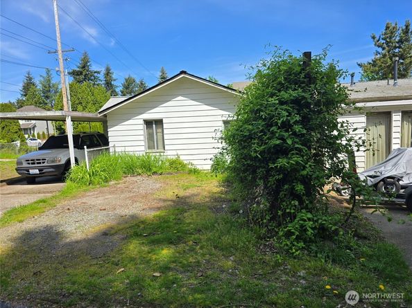 3642 172nd Avenue NE, Redmond WA 98052