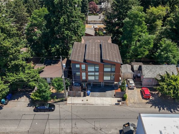 14012 Midvale Avenue N, Seattle WA 98133