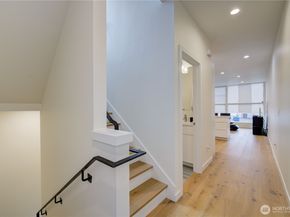 14012 Midvale Avenue N, Seattle WA 98133
