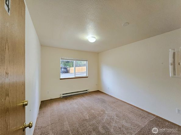 8803 15th Avenue NE, Seattle WA 98115