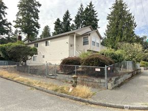 8803 15th Avenue NE, Seattle WA 98115