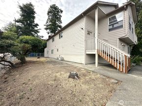 8803 15th Avenue NE, Seattle WA 98115