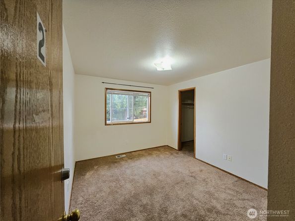 8803 15th Avenue NE, Seattle WA 98115
