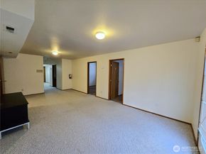 8803 15th Avenue NE, Seattle WA 98115