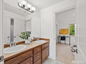 10909 243rd Avenue NE, Redmond WA 98053