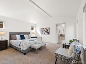 10909 243rd Avenue NE, Redmond WA 98053