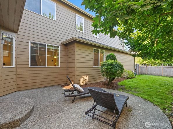 10909 243rd Avenue NE, Redmond WA 98053