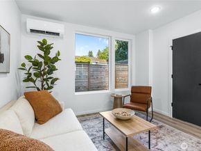 12512 35th Avenue NE B, Seattle WA 98125