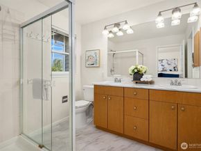 5003 Lake Avenue S B, Renton WA 98055