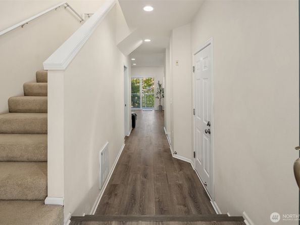 5003 Lake Avenue S B, Renton WA 98055