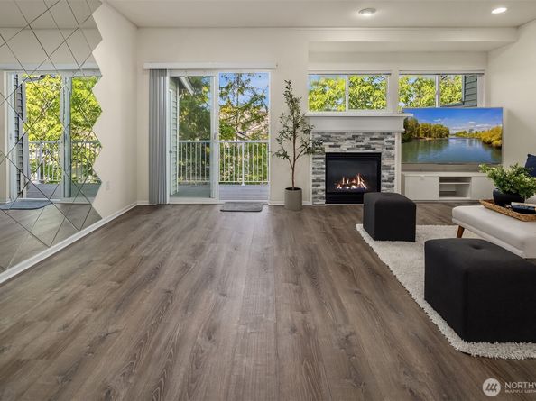 5003 Lake Avenue S B, Renton WA 98055