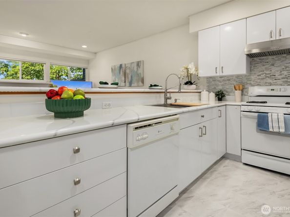 5003 Lake Avenue S B, Renton WA 98055