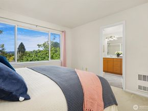 5003 Lake Avenue S B, Renton WA 98055