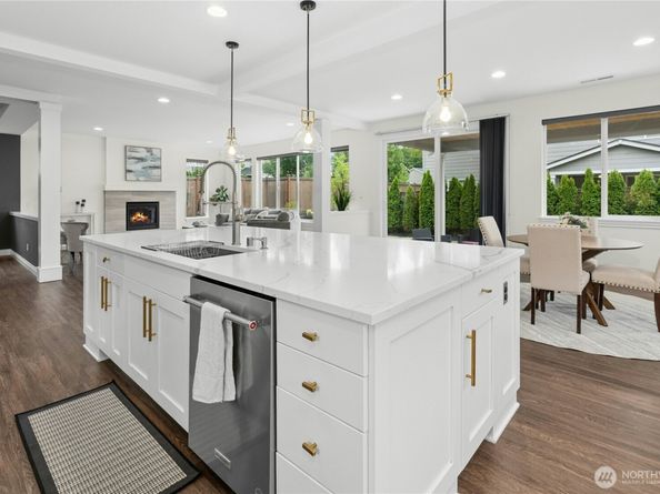 15013 126th Avenue NE, Woodinville WA 98072