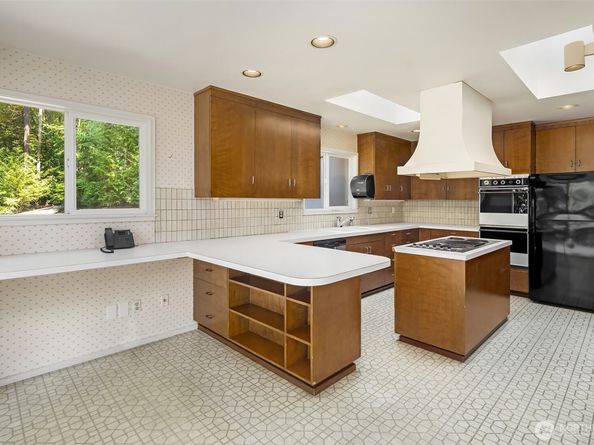 7775 Shore Lane, Mercer Island WA 98040