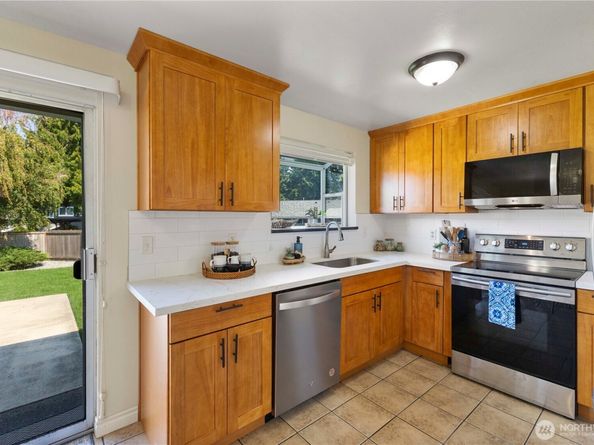 4016 S 297th Place, Auburn WA 98001