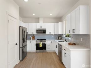 10925 6th Avenue W C, Everett WA 98024