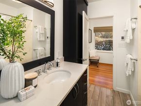 4240 W Cramer Street, Seattle WA 98199