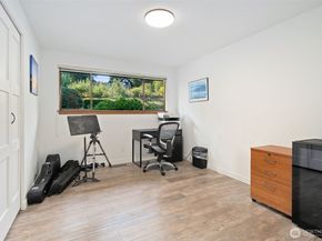 3620 NE Bahia Vista, Bremerton WA 98310