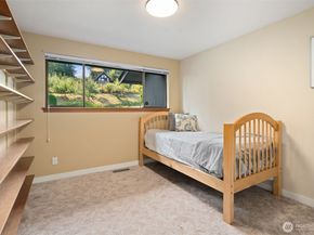 3620 NE Bahia Vista, Bremerton WA 98310