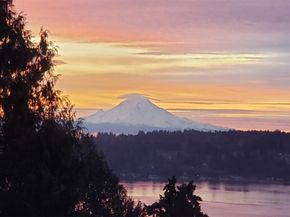 3620 NE Bahia Vista, Bremerton WA 98310