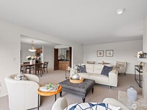 6714 Park Point Way NE, Seattle WA 98115